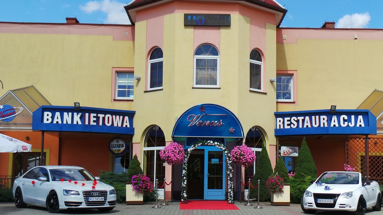 Отель Hotel Restauracja Venus Moderówka-12